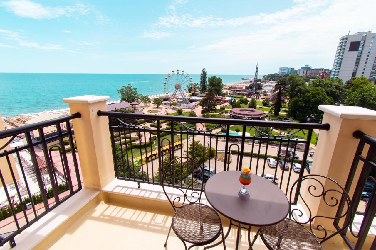 Admiral Hotel Golden Sands Εξωτερικό φωτογραφία A balcony